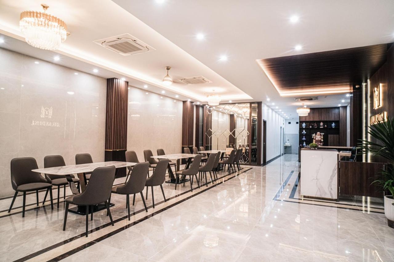 Milan Hotel นิญบิ่ญ ภายนอก รูปภาพ