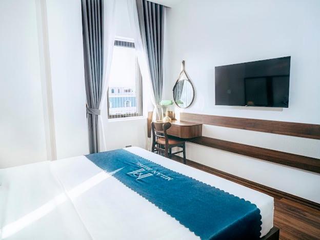 Milan Hotel นิญบิ่ญ ภายนอก รูปภาพ